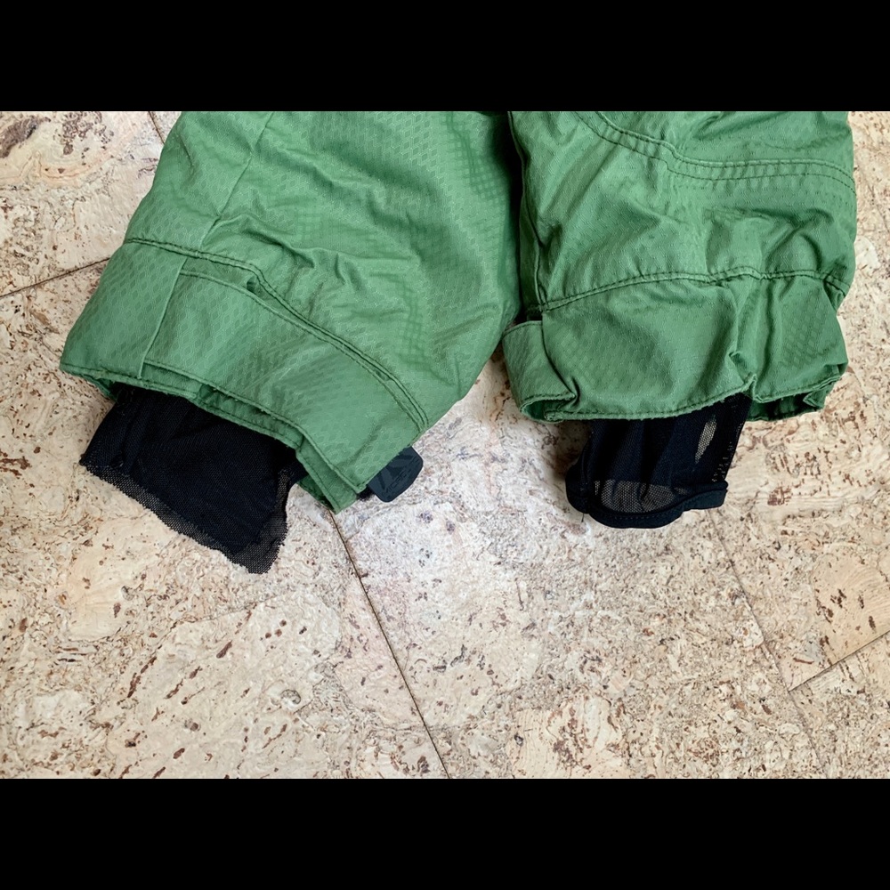 Powder Room Snowboard Jacket - Picture 12 of 13
